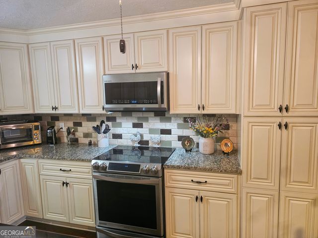 7271 Fawn Lane, Lithia Springs, GA 30122