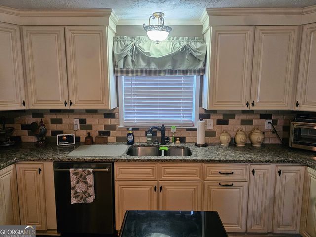 7271 Fawn Lane, Lithia Springs, GA 30122