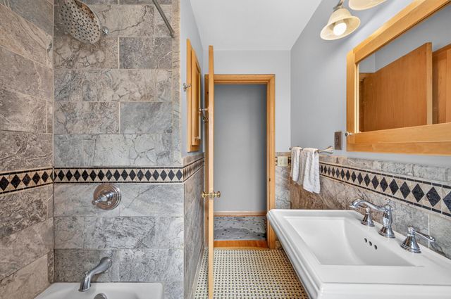 3346 Cleveland Street NE, Minneapolis, MN 55418
