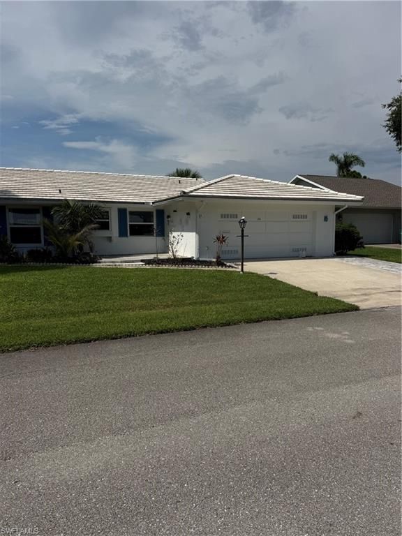 30 Maui CIR 30, NAPLES, FL 34112 — photo 2