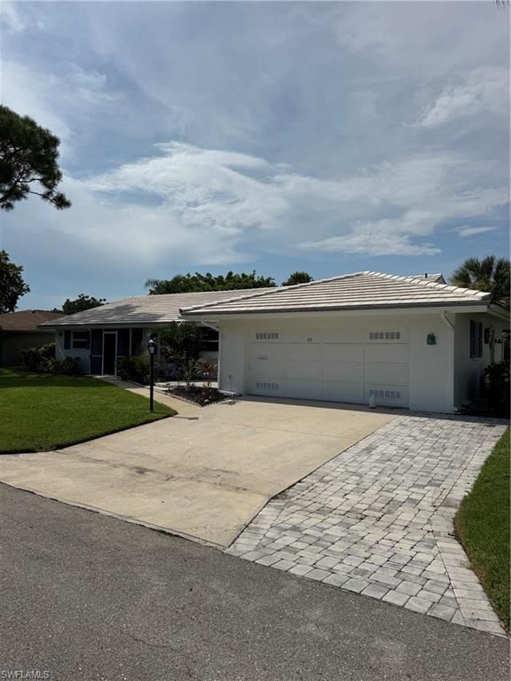 30 Maui CIR 30, NAPLES, FL 34112 — photo 5