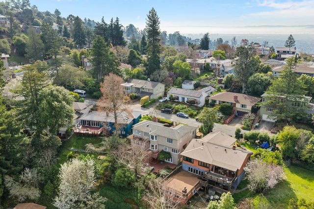 1123 1123 Park Hills Rd, Berkeley, CA 94708