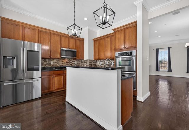 593 CEDAR ST, Gaithersburg, MD 20877