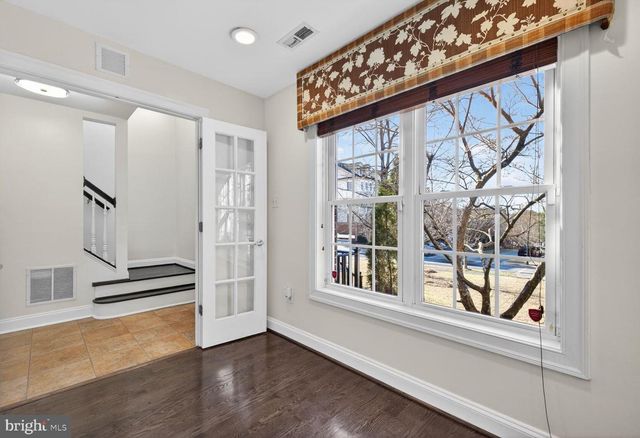 593 CEDAR ST, Gaithersburg, MD 20877