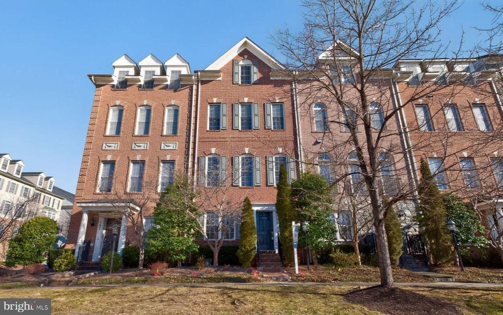 593 CEDAR ST, Gaithersburg, MD 20877