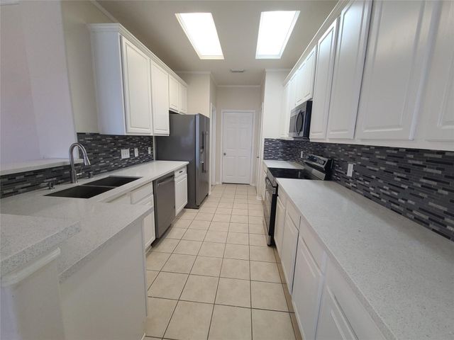 231 W Stedhill Loop, The Woodlands, TX 77384