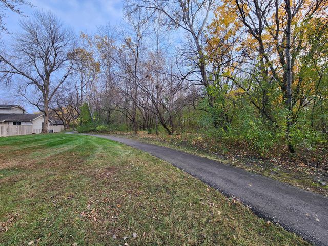 1008 Carmel Court, Shoreview, MN 55126