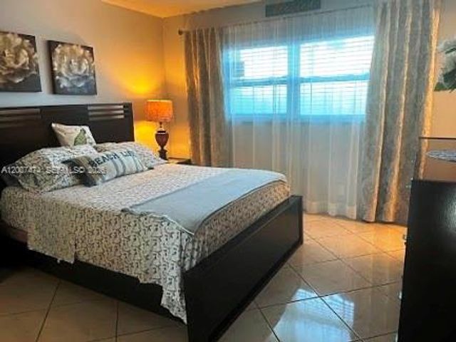 5300 Washington St H137, Hollywood, FL 33021