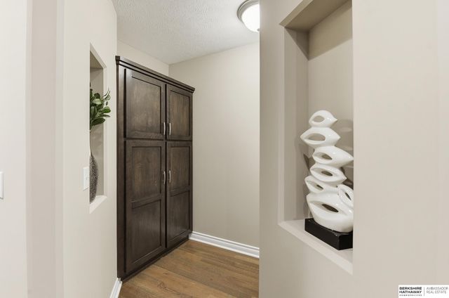 2725 N 189 Street, Elkhorn, NE 68022