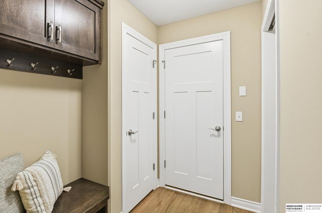 2725 N 189 Street, Elkhorn, NE 68022