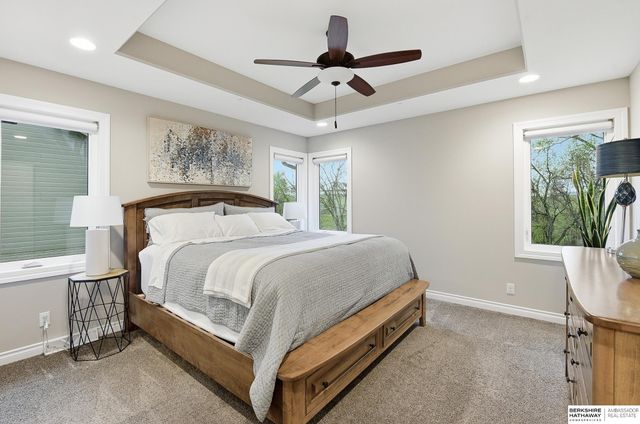 2725 N 189 Street, Elkhorn, NE 68022