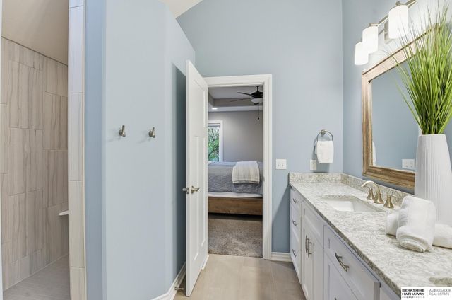 2725 N 189 Street, Elkhorn, NE 68022