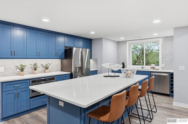2725 N 189 Street, Elkhorn, NE 68022