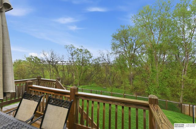 2725 N 189 Street, Elkhorn, NE 68022