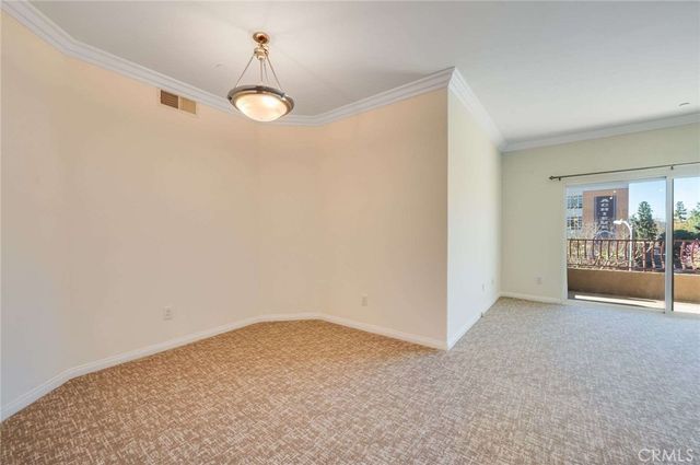 9610 Zelzah 301, Northridge, CA 91325