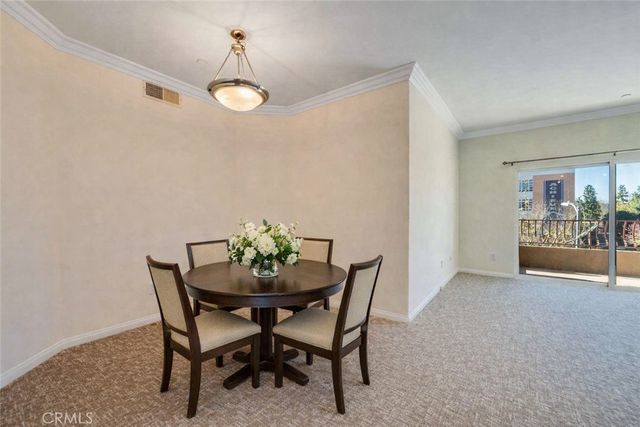 9610 Zelzah 301, Northridge, CA 91325