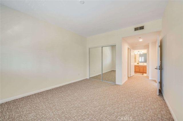 9610 Zelzah 301, Northridge, CA 91325