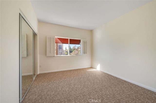 9610 Zelzah 301, Northridge, CA 91325