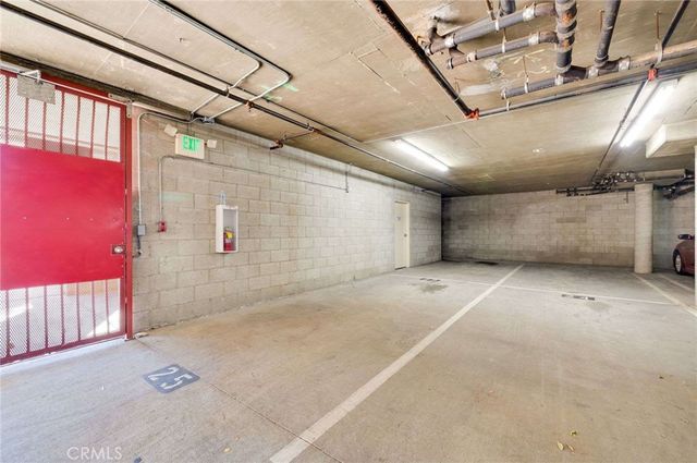 9610 Zelzah 301, Northridge, CA 91325