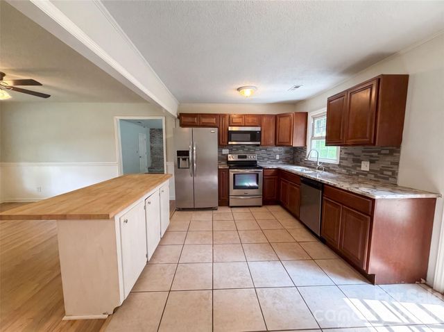 529 Timberlane Drive, Mount Holly, NC 28120