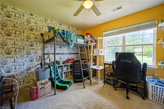 2078 Nansemond PW, Suffolk, VA 23434