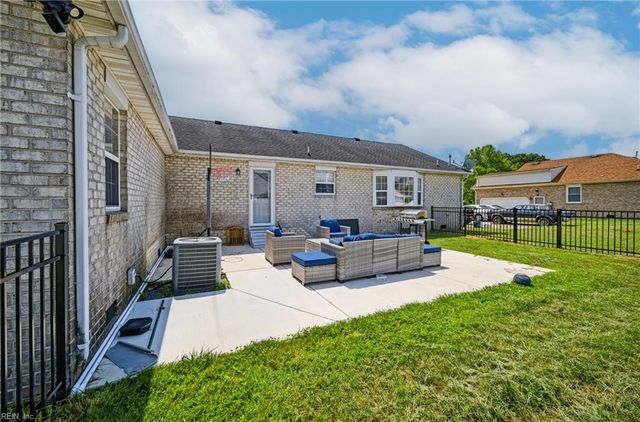 2078 Nansemond PW, Suffolk, VA 23434