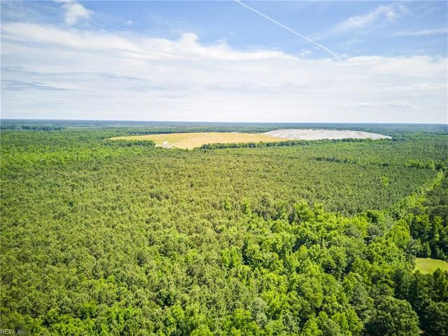 2078 Nansemond PW, Suffolk, VA 23434