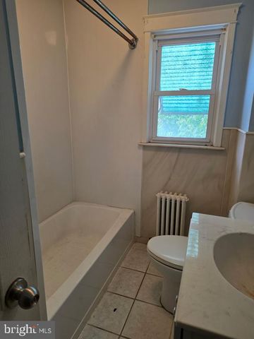 3007 W 10TH ST, Chester, PA 19013