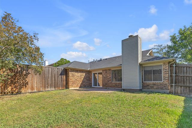 4215 Red Spruce Lane, Carrollton, TX 75010