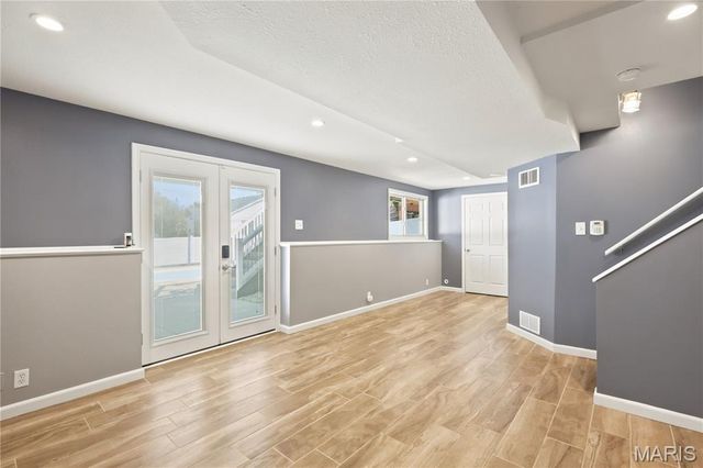 2724 Smiley Road, Maryland Heights, MO 63043