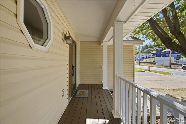 2724 Smiley Road, Maryland Heights, MO 63043
