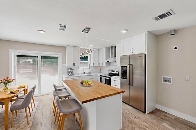 5612 Meadow Nest Drive, Dallas, TX 75236