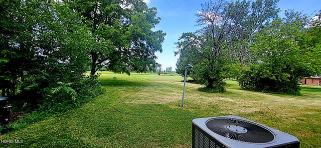 1450 S Lallendorf Road, Oregon, OH 43616
