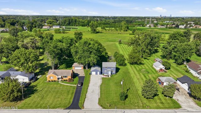 1450 S Lallendorf Road, Oregon, OH 43616