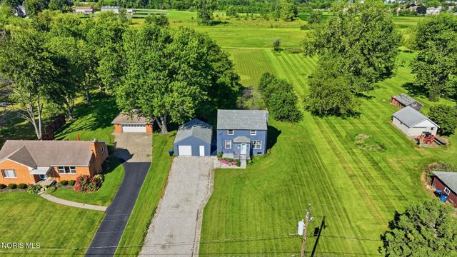 1450 S Lallendorf Road, Oregon, OH 43616