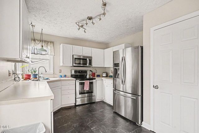 118 Carmel Woods Court, Wake Forest, NC 27587