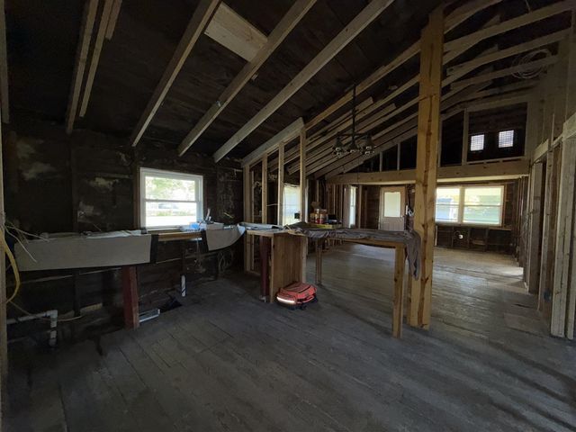 81 Taylor Avenue, Battle Creek, MI 49037