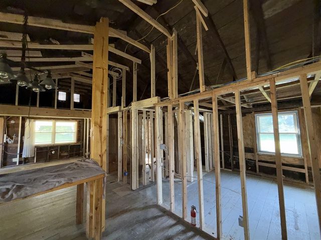 81 Taylor Avenue, Battle Creek, MI 49037