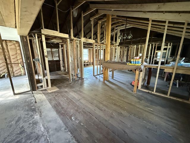 81 Taylor Avenue, Battle Creek, MI 49037