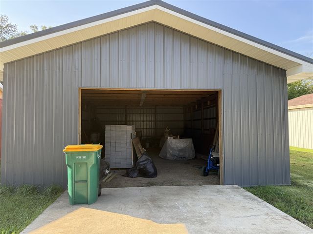 81 Taylor Avenue, Battle Creek, MI 49037