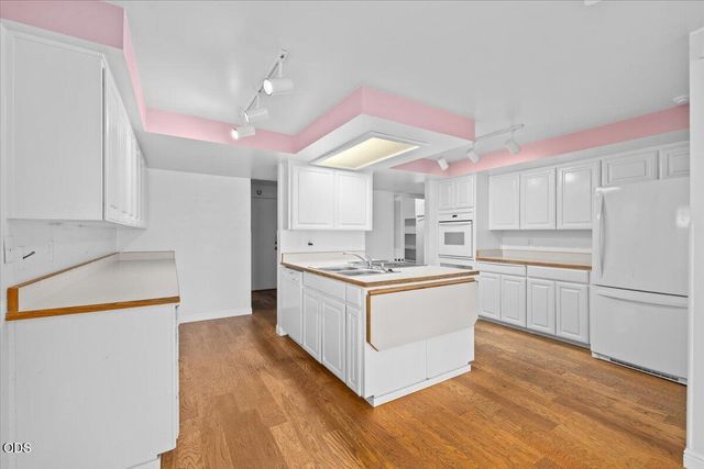 1249 La Loma Drive, Medford, OR 97504