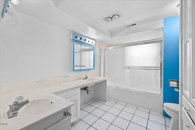 1249 La Loma Drive, Medford, OR 97504