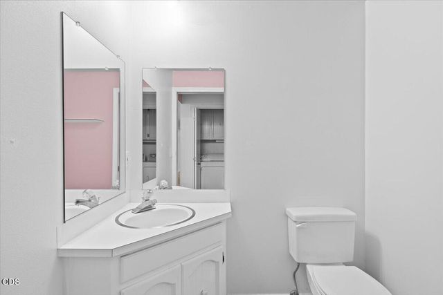1249 La Loma Drive, Medford, OR 97504