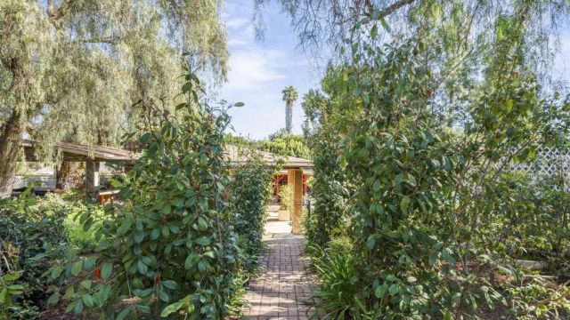 2919 Pioneer Way, Jamul, CA 91935