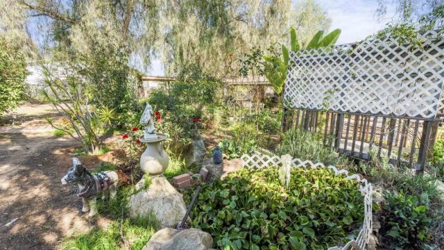 2919 Pioneer Way, Jamul, CA 91935