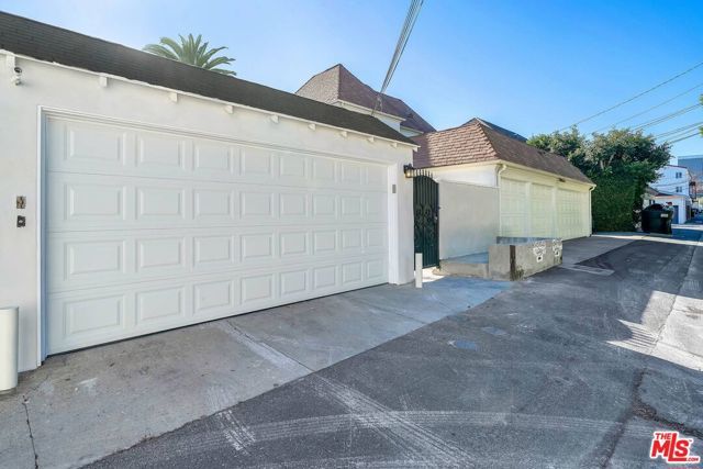 9343 W Olympic Boulevard, Beverly Hills, CA 90212