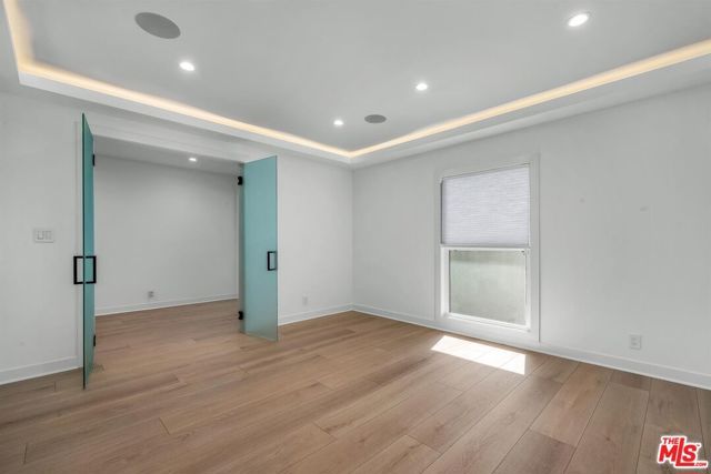 9343 W Olympic Boulevard, Beverly Hills, CA 90212