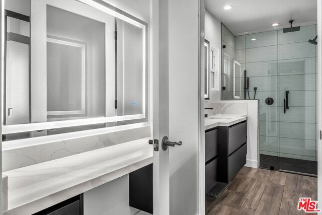 9343 W Olympic Boulevard, Beverly Hills, CA 90212