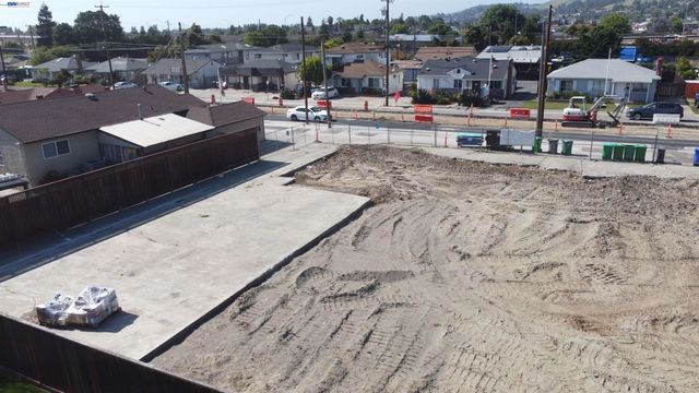 867 E Lewelling Blvd, Ashland, CA 94541