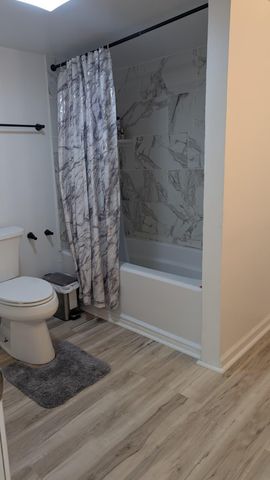 39613 Village Wood Lane, Novi, MI 48375